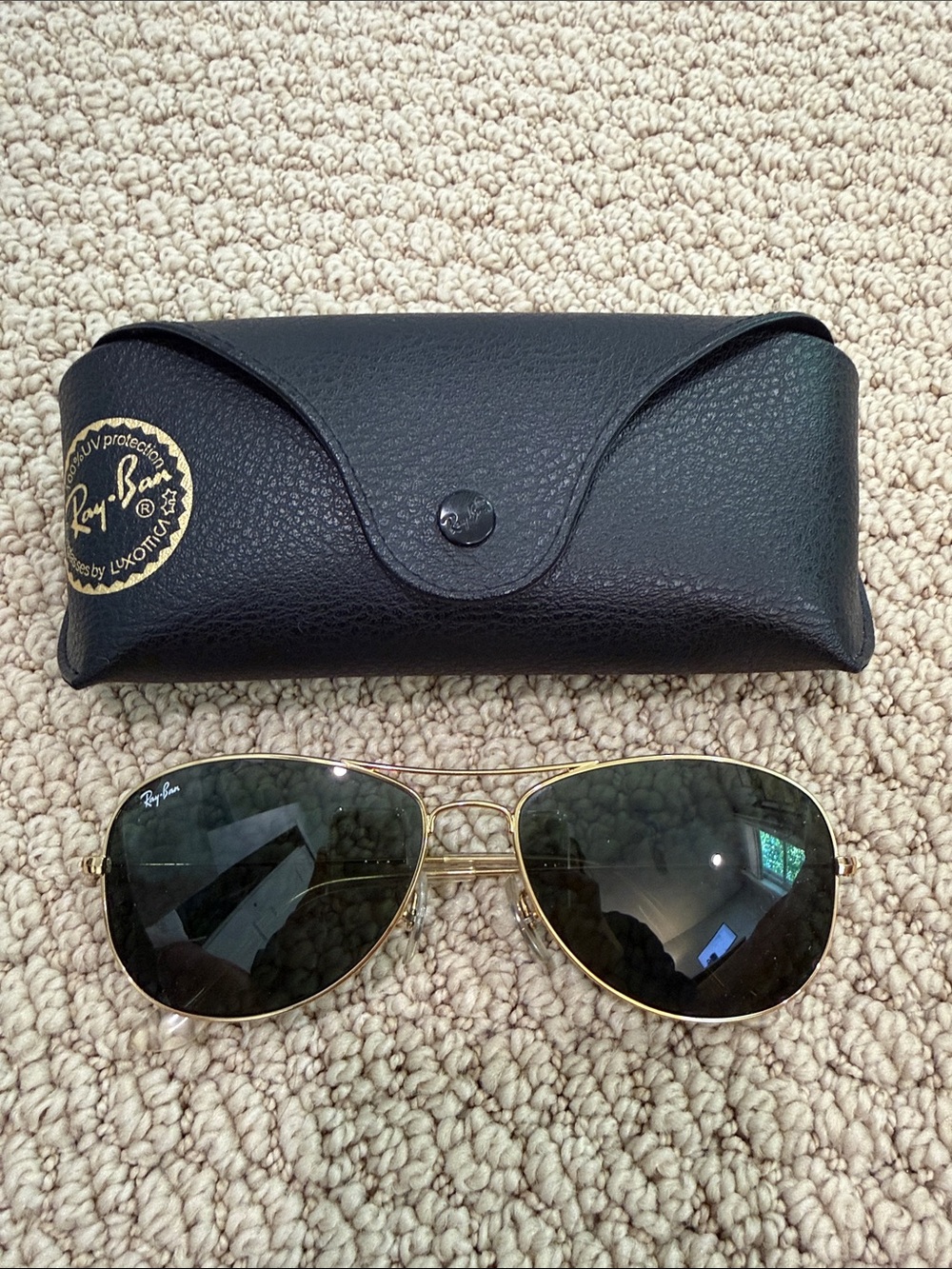 Ray-Ban Gold Frame Sunglasses with Dark Green Lenses